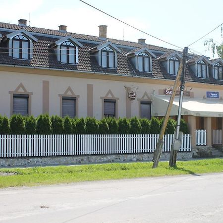 Ubytovanie Toscana Vysne Revistia Buitenkant foto